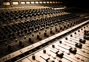 Mixing console